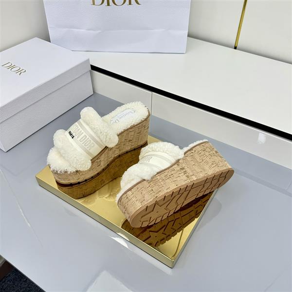 20251128184322748 290